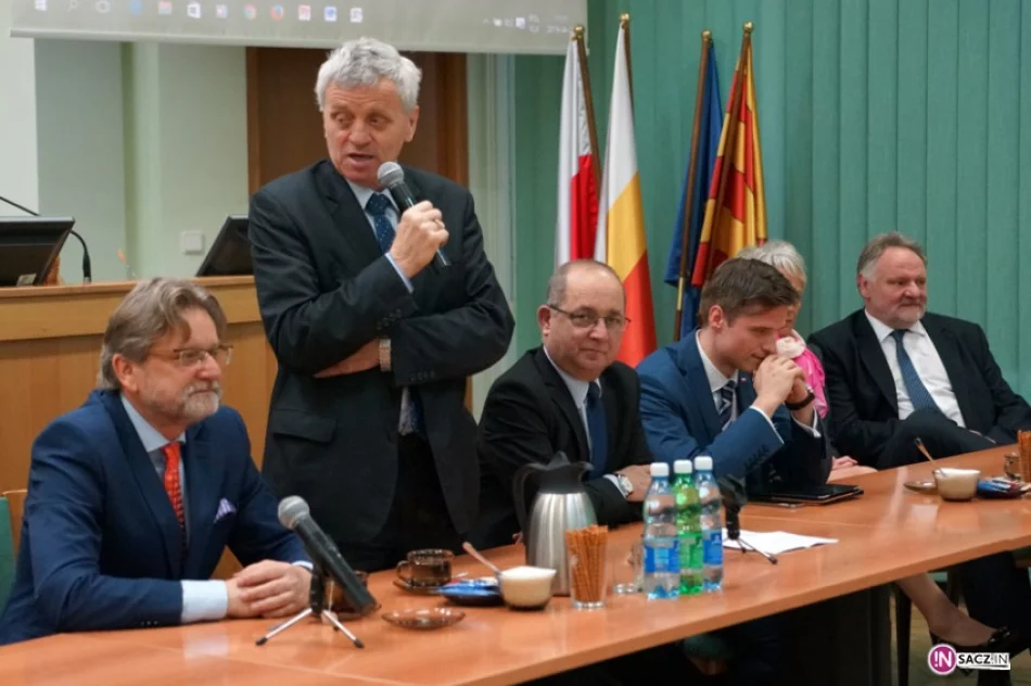 Wiceminister zdrowia: nie będzie likwidacji szpitali powiatowych - zdjęcie 2