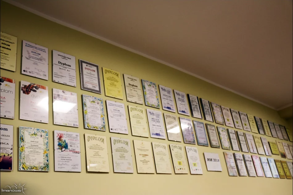 JUBILEUSZ 50-LECIA PAŃSTWOWEJ SZKOŁY MUZYCZNEJ - zdjęcie 6