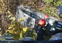 Dwa samochody zderzyły się na drodze powiatowej - zdjęcie główne