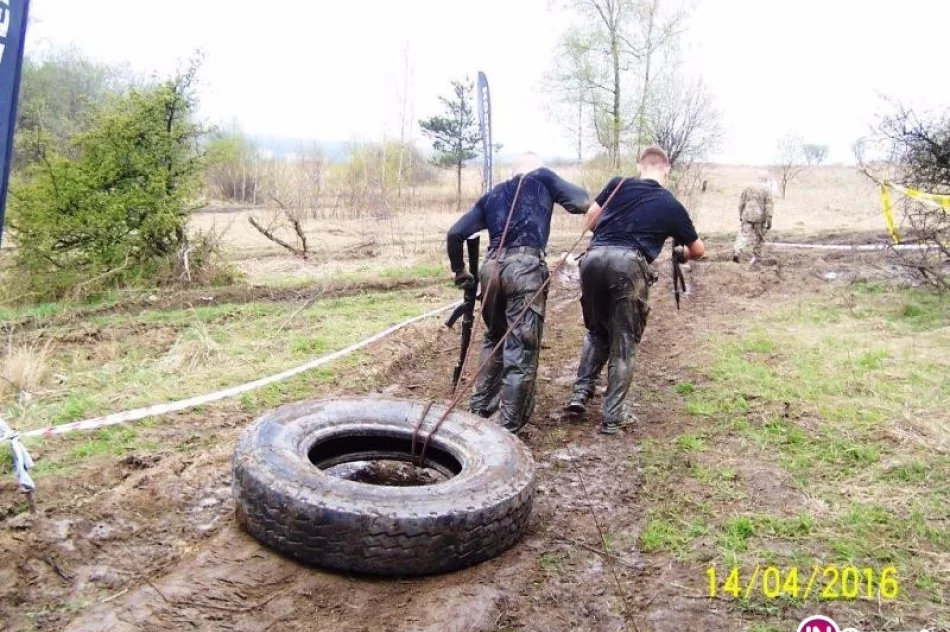 Historyczny sukces uczniów klas mundurowych - zdjęcie 2