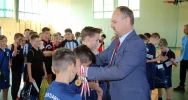 11 drużyn walczyło o tytuł Mistrza Gminy w Mini Piłce Halowej Chłopców - zdjęcie 3