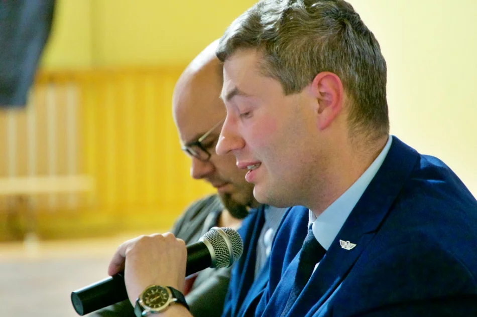 Nerwowe i chaotyczne rozmowy o kolei - zdjęcie 7