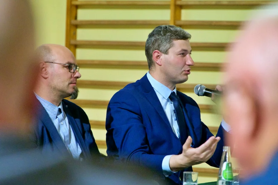 Nerwowe i chaotyczne rozmowy o kolei - zdjęcie 11