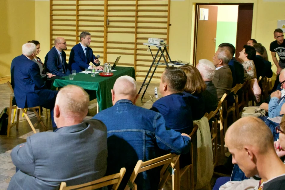 Nerwowe i chaotyczne rozmowy o kolei - zdjęcie 13