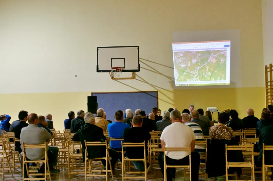 Nerwowe i chaotyczne rozmowy o kolei - zdjęcie 14