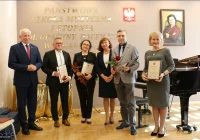 JUBILEUSZ PAŃSTWOWEJ SZKOŁY MUZYCZNEJ Z MIEJSKIMI ODZNACZENIAMI - zdjęcie główne