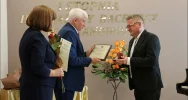JUBILEUSZ PAŃSTWOWEJ SZKOŁY MUZYCZNEJ Z MIEJSKIMI ODZNACZENIAMI - zdjęcie 2