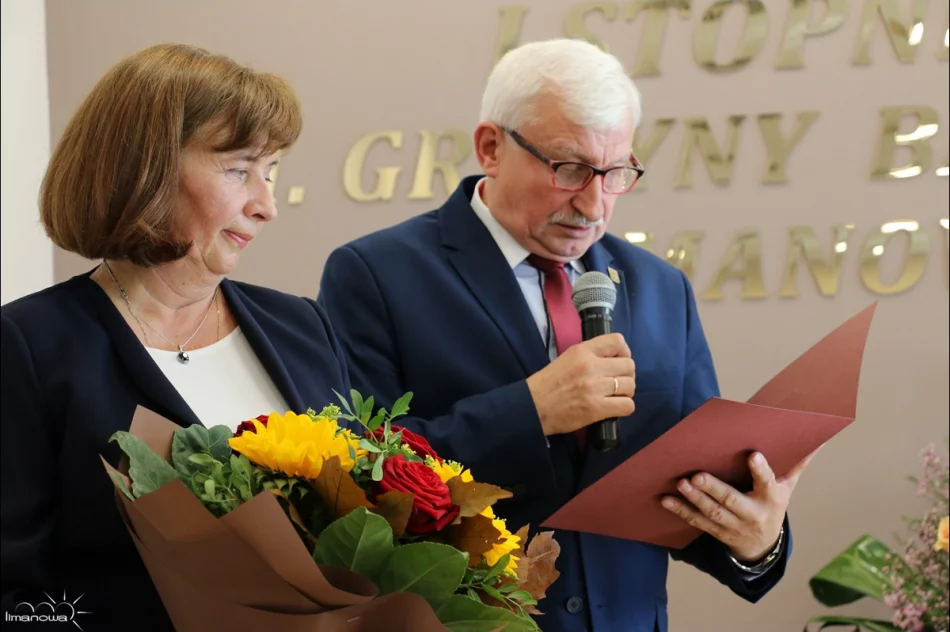 JUBILEUSZ PAŃSTWOWEJ SZKOŁY MUZYCZNEJ Z MIEJSKIMI ODZNACZENIAMI - zdjęcie 5