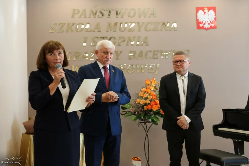 JUBILEUSZ PAŃSTWOWEJ SZKOŁY MUZYCZNEJ Z MIEJSKIMI ODZNACZENIAMI - zdjęcie 6