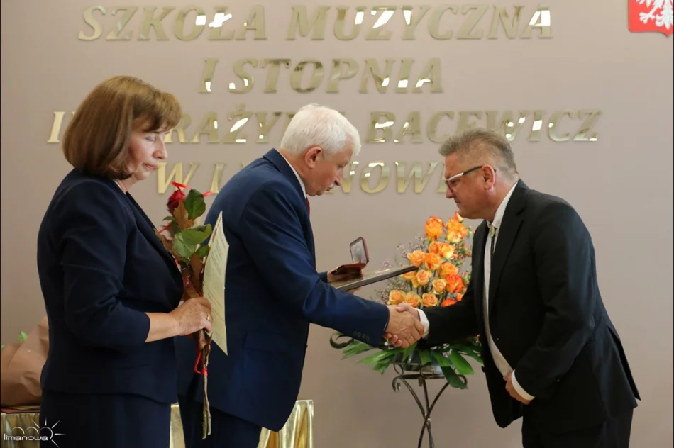 JUBILEUSZ PAŃSTWOWEJ SZKOŁY MUZYCZNEJ Z MIEJSKIMI ODZNACZENIAMI - zdjęcie 7