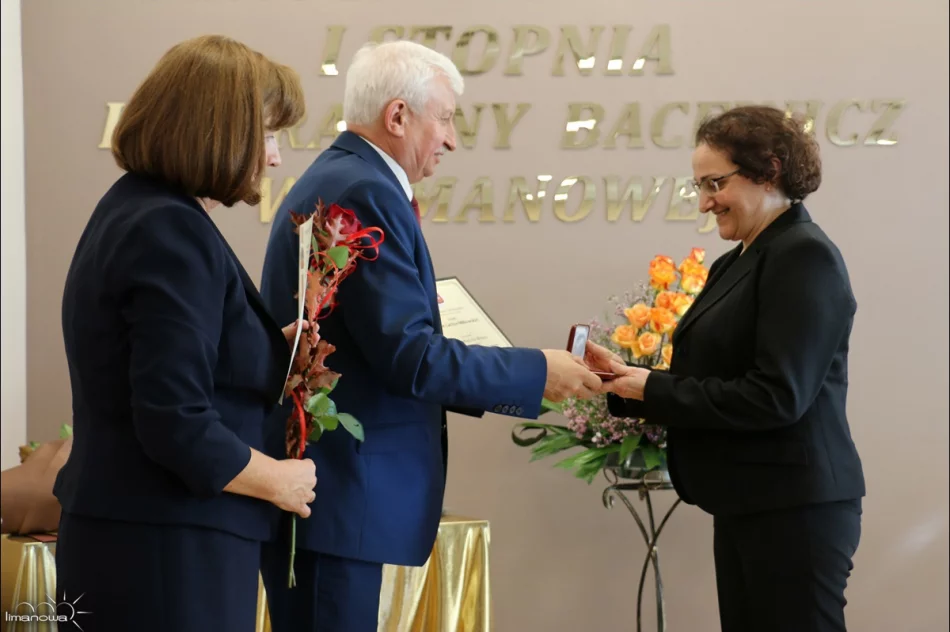 JUBILEUSZ PAŃSTWOWEJ SZKOŁY MUZYCZNEJ Z MIEJSKIMI ODZNACZENIAMI - zdjęcie 8