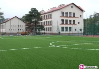 Zniszczyli krzesełka, bramki, a nawet sztuczną murawę - straty sięgają 25 tys. zł - zdjęcie główne