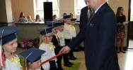 Ślubowanie pierwszoklasistów w SP nr 2 w Męcinie - zdjęcie 3