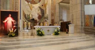 Uczniowie SP nr 1 w Męcinie na III Pielgrzymce Szkół imienia Jana Pawła II - zdjęcie 5