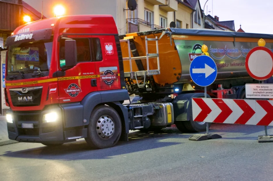 Trwa wymiana nawierzchni na DK 28. Wykonawca prosi o wyrozumiałość i cierpliwość  - zdjęcie 3