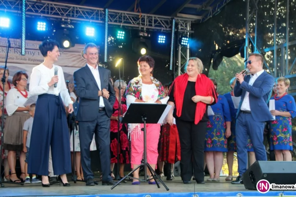 Kolejna odsłona festiwalu, promującego kulturę, tradycję, kuchnię i ludową twórczość regionu - zdjęcie 2