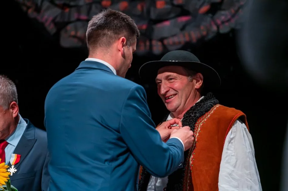 „Siewcy, orędownicy i kreatorzy” folkloru z Limanowszczyzny nagrodzeni na V Konkgresie Kultury Regionów - zdjęcie 2