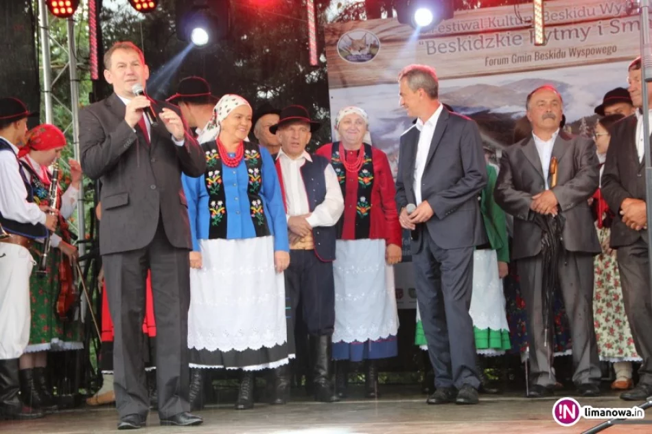 Kolejna odsłona festiwalu, promującego kulturę, tradycję, kuchnię i ludową twórczość regionu - zdjęcie 3