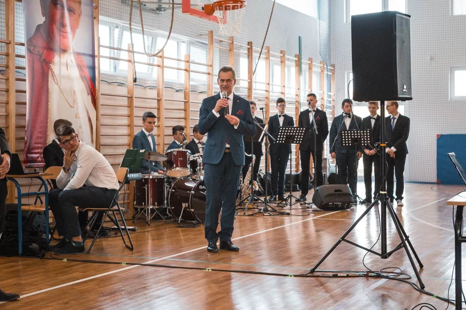 Święto szkoły w ZSTiO - zdjęcie 5