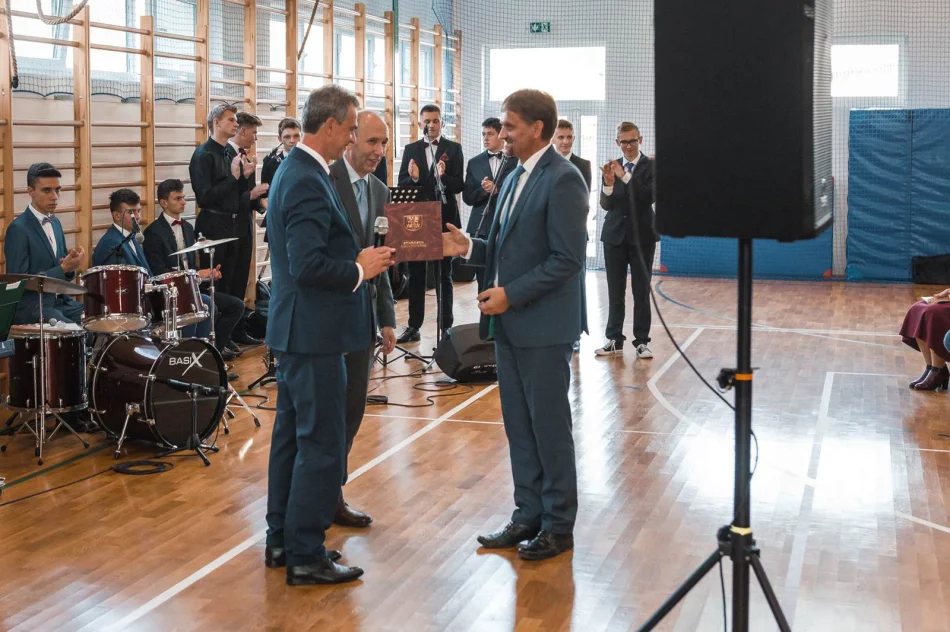 Święto szkoły w ZSTiO - zdjęcie 6