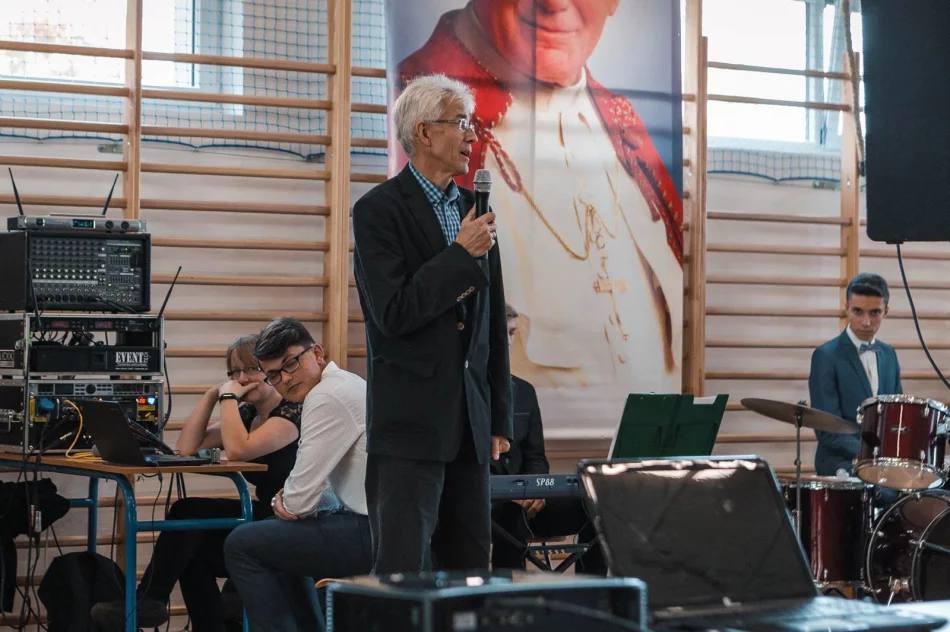 Święto szkoły w ZSTiO - zdjęcie 7