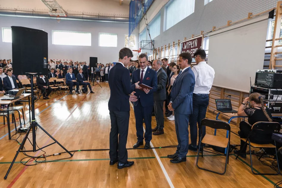 Święto szkoły w ZSTiO - zdjęcie 9