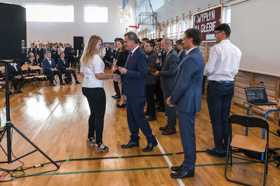 Święto szkoły w ZSTiO - zdjęcie 11