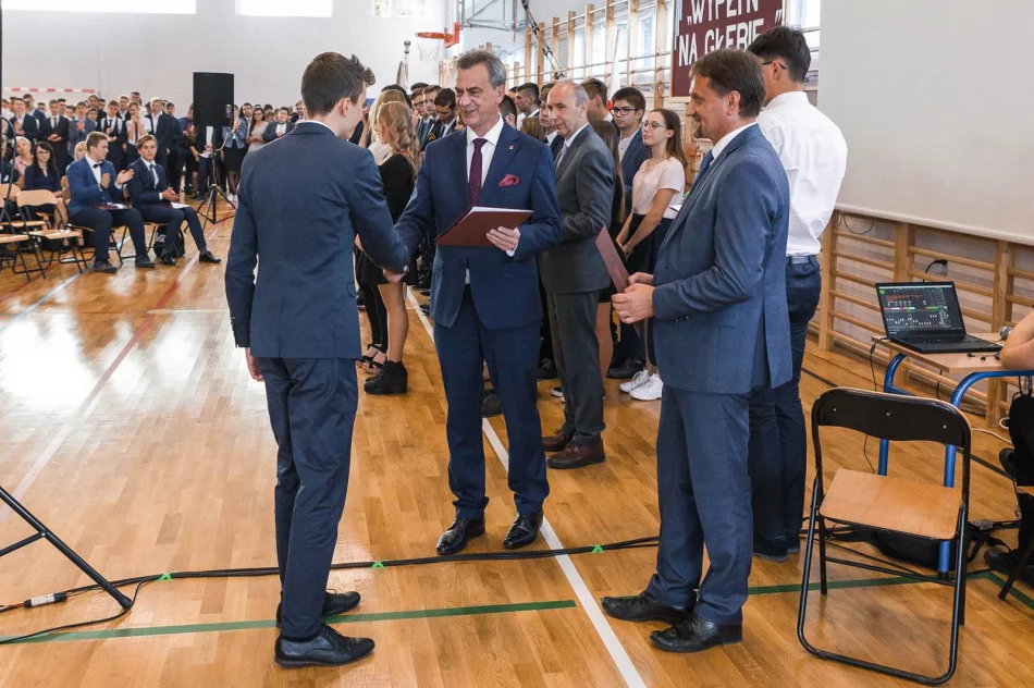 Święto szkoły w ZSTiO - zdjęcie 13