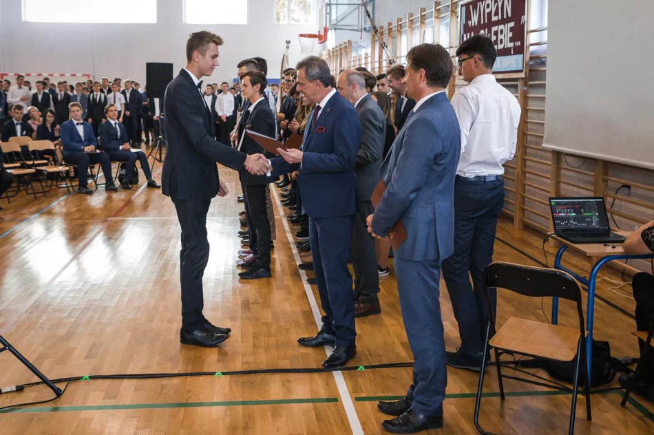 Święto szkoły w ZSTiO - zdjęcie 15