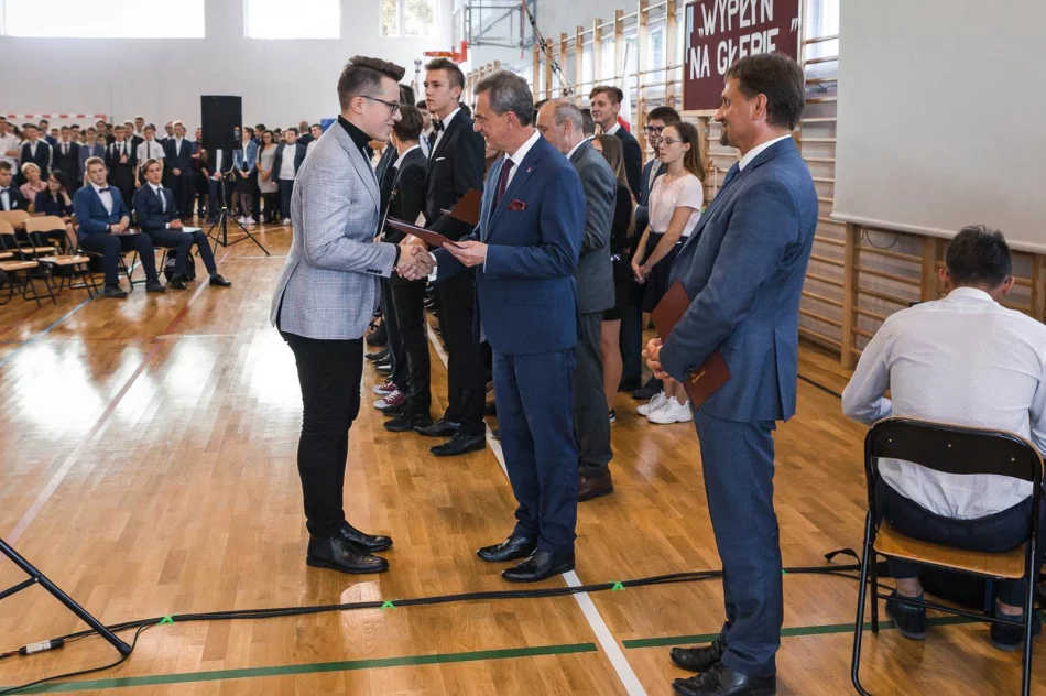 Święto szkoły w ZSTiO - zdjęcie 16