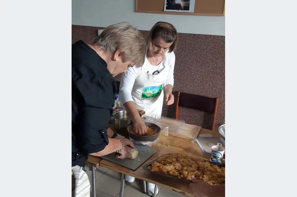 Warsztaty kulinarne KGW Rupniów Centrum i KGW Rupniów Bednarki - zdjęcie 15