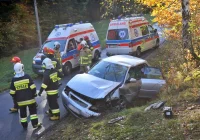 22-latek w Audi wjechał do rowu i uderzył w przepust - zdjęcie główne