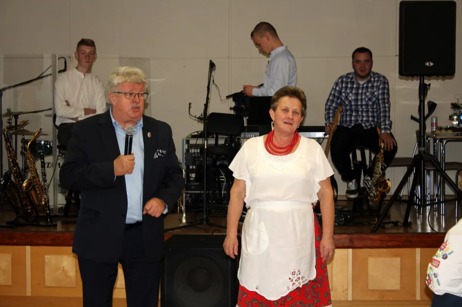 Starowiejska Biesiada zorganizowana przez KGW Stara Wieś Rola - zdjęcie 16