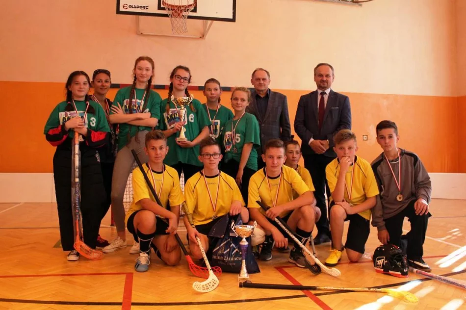 Młodzieżowe Mistrzostwa Gminy Limanowa w Unihokeju Dziewcząt i Chłopców  - zdjęcie 3