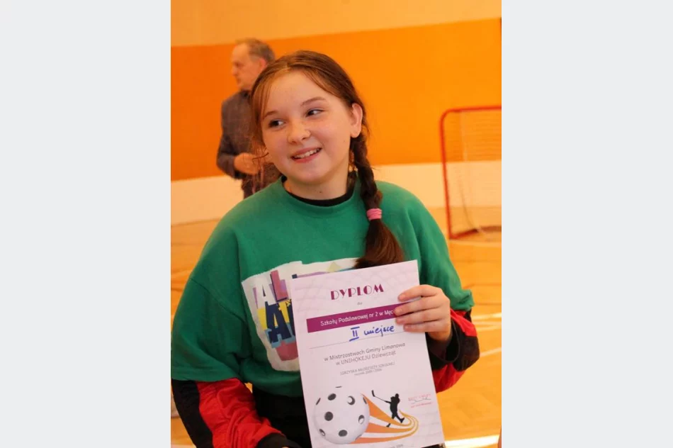Młodzieżowe Mistrzostwa Gminy Limanowa w Unihokeju Dziewcząt i Chłopców  - zdjęcie 18