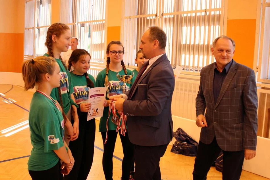 Młodzieżowe Mistrzostwa Gminy Limanowa w Unihokeju Dziewcząt i Chłopców  - zdjęcie 20