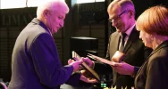 JESIENNE SPOTKANIE Z TEATREM Z MIEJSKIMI ODZNACZENIAMI - zdjęcie 5