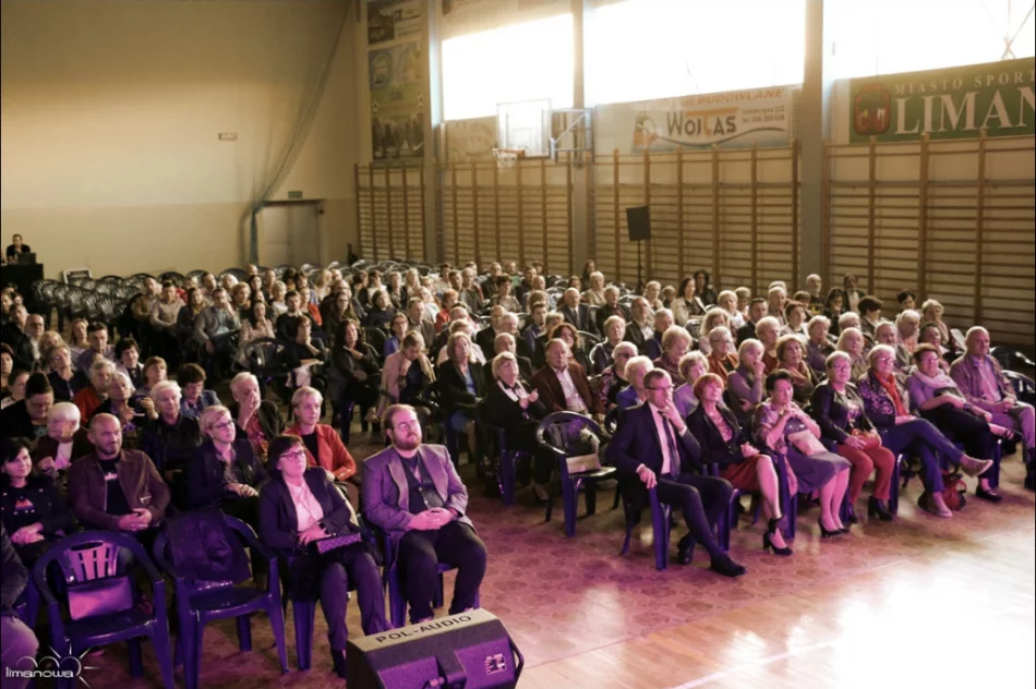 Miejskie odznaczenia podczas Jesiennego Spotkania z Teatrem - zdjęcie 2