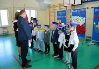 Ślubowanie uczniów w SP nr 1 w Siekierczynie  - zdjęcie główne