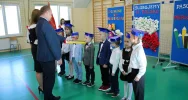 Ślubowanie uczniów w SP nr 1 w Siekierczynie  - zdjęcie 4