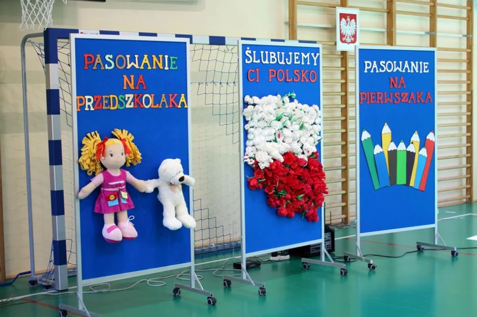 Ślubowanie uczniów w SP nr 1 w Siekierczynie  - zdjęcie 11