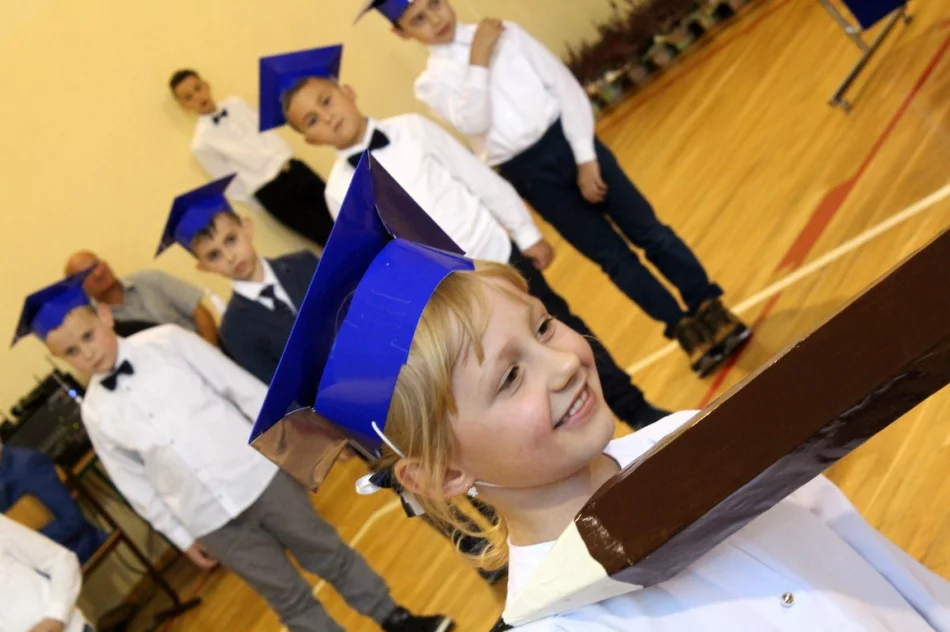 Święto Szkoły w SP nr 1 w Starej Wsi - zdjęcie 5