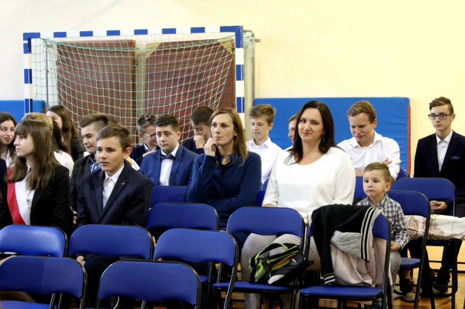 Święto Szkoły w SP nr 1 w Starej Wsi - zdjęcie 6