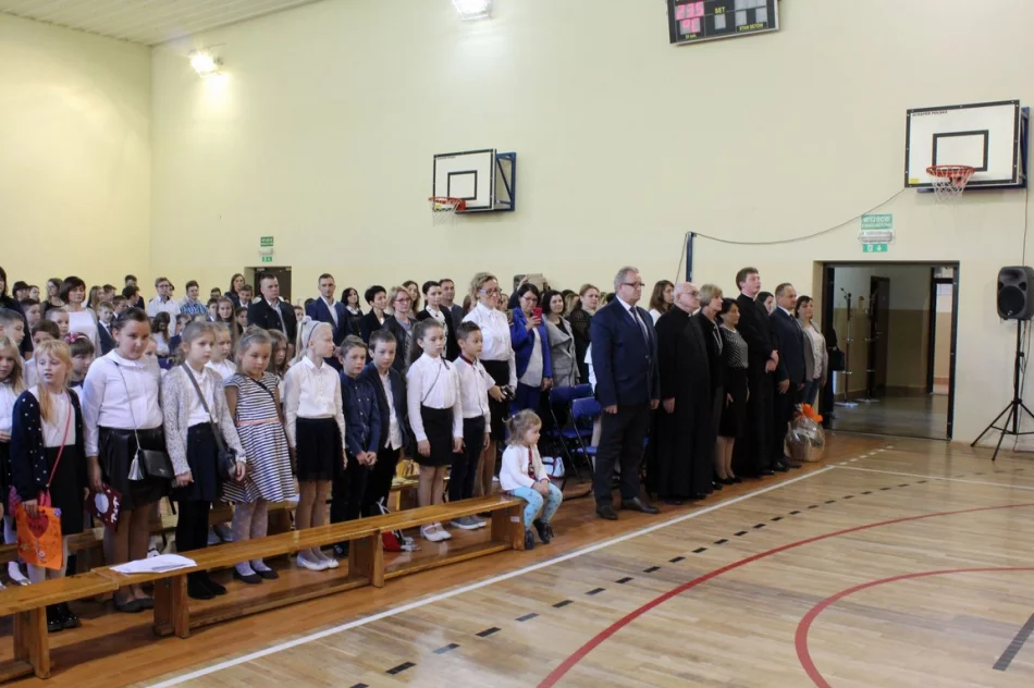 Święto Szkoły w SP nr 1 w Starej Wsi - zdjęcie 9