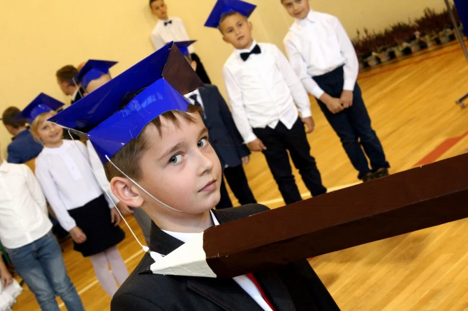 Święto Szkoły w SP nr 1 w Starej Wsi - zdjęcie 15