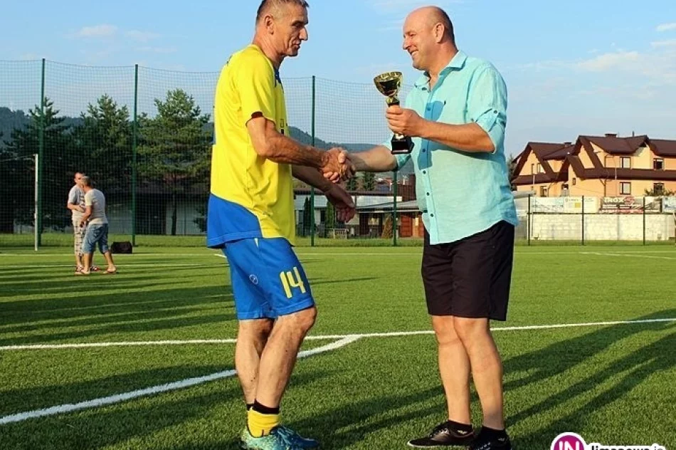 Memoriał Józefa Ficonia. Uczcili pamięć kolegi z boiska - zdjęcie 4