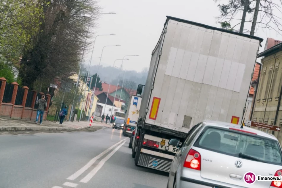 Skrzyżowanie jest już rondem (wideo) - zdjęcie 2