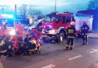 Nowy Sącz: zderzenie motocykla i samochodu. Kobieta zabrana do szpitala! - zdjęcie główne