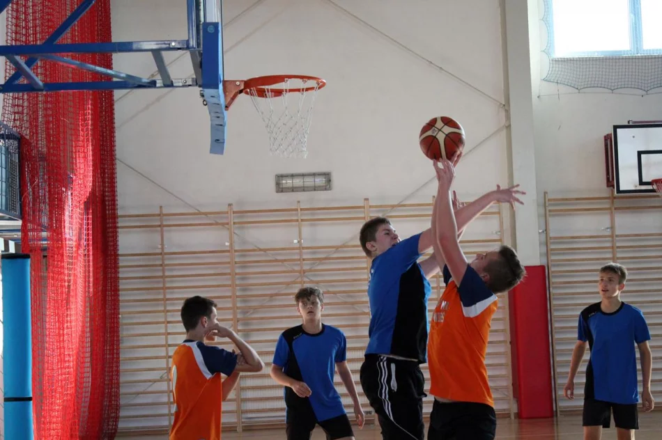 Znani Mistrzowie Gminy w Koszykówce 3x3 - zdjęcie 20