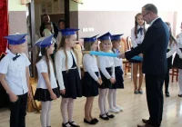 Pierwszoklasiści z SP Wysokie uroczyście włączeni w grono uczniów  - zdjęcie główne